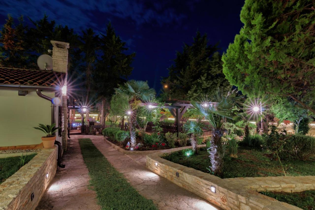 Holiday Home Giardino Marino Pomer Exterior photo