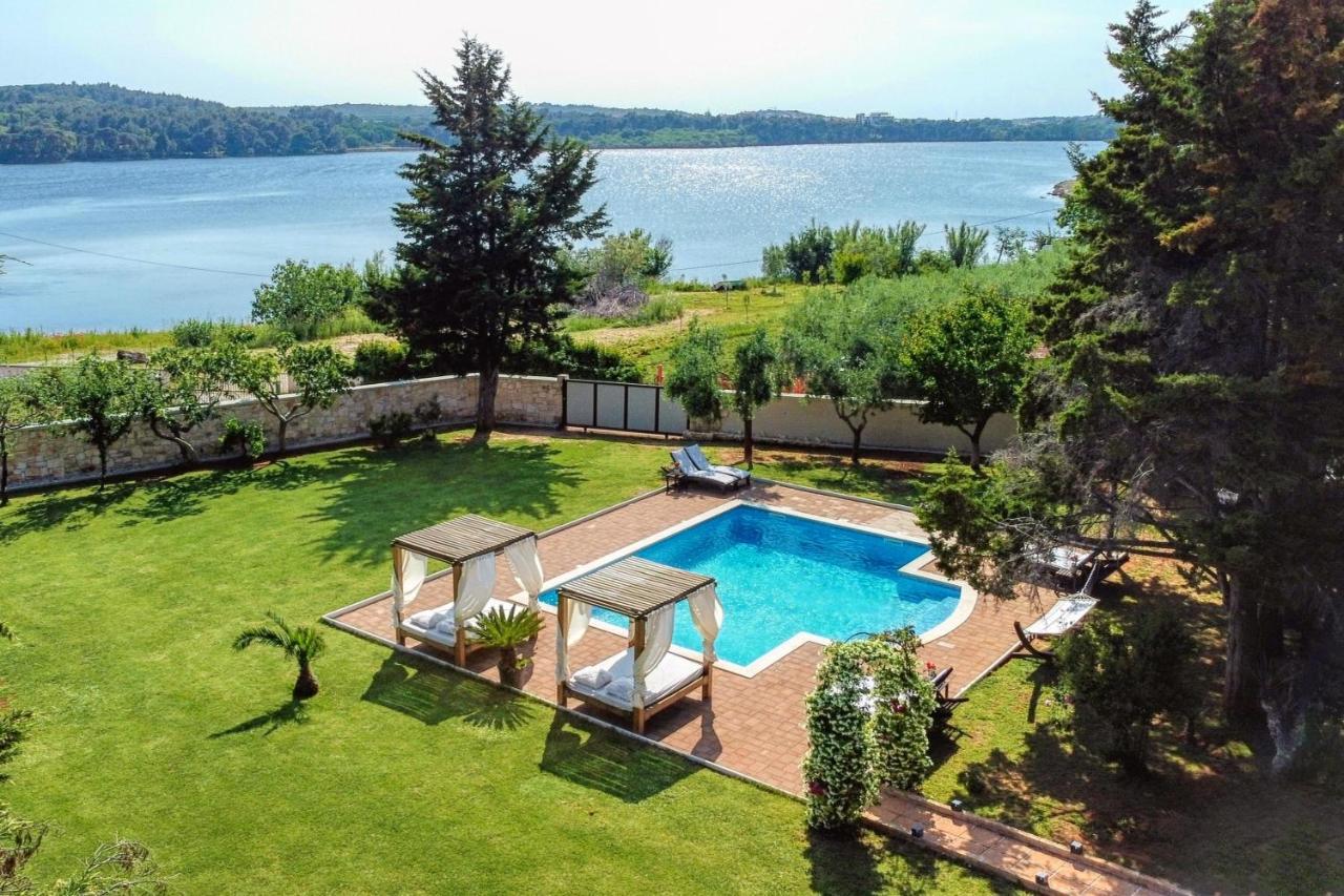 Holiday Home Giardino Marino Pomer Exterior photo